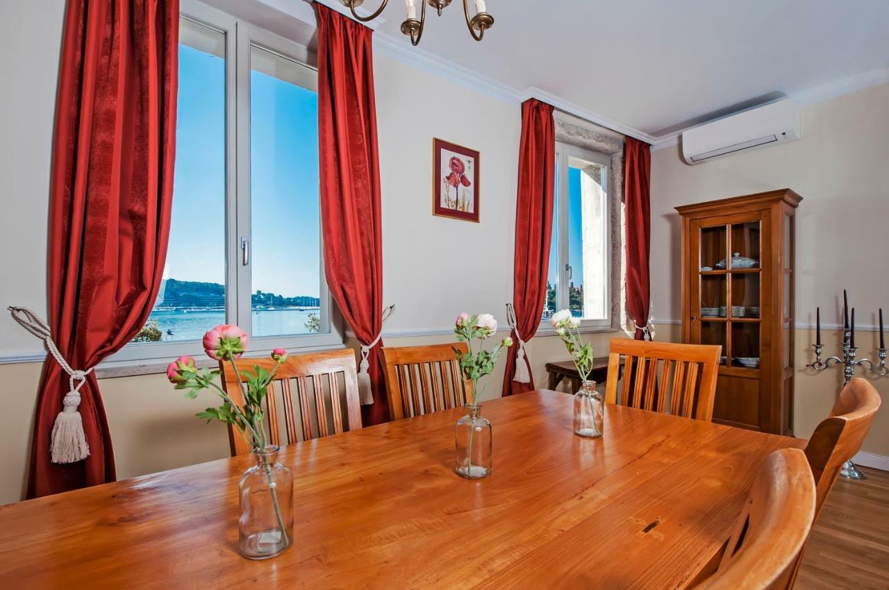 Adriatic Royal Sea View Apartment Ровинь Экстерьер фото