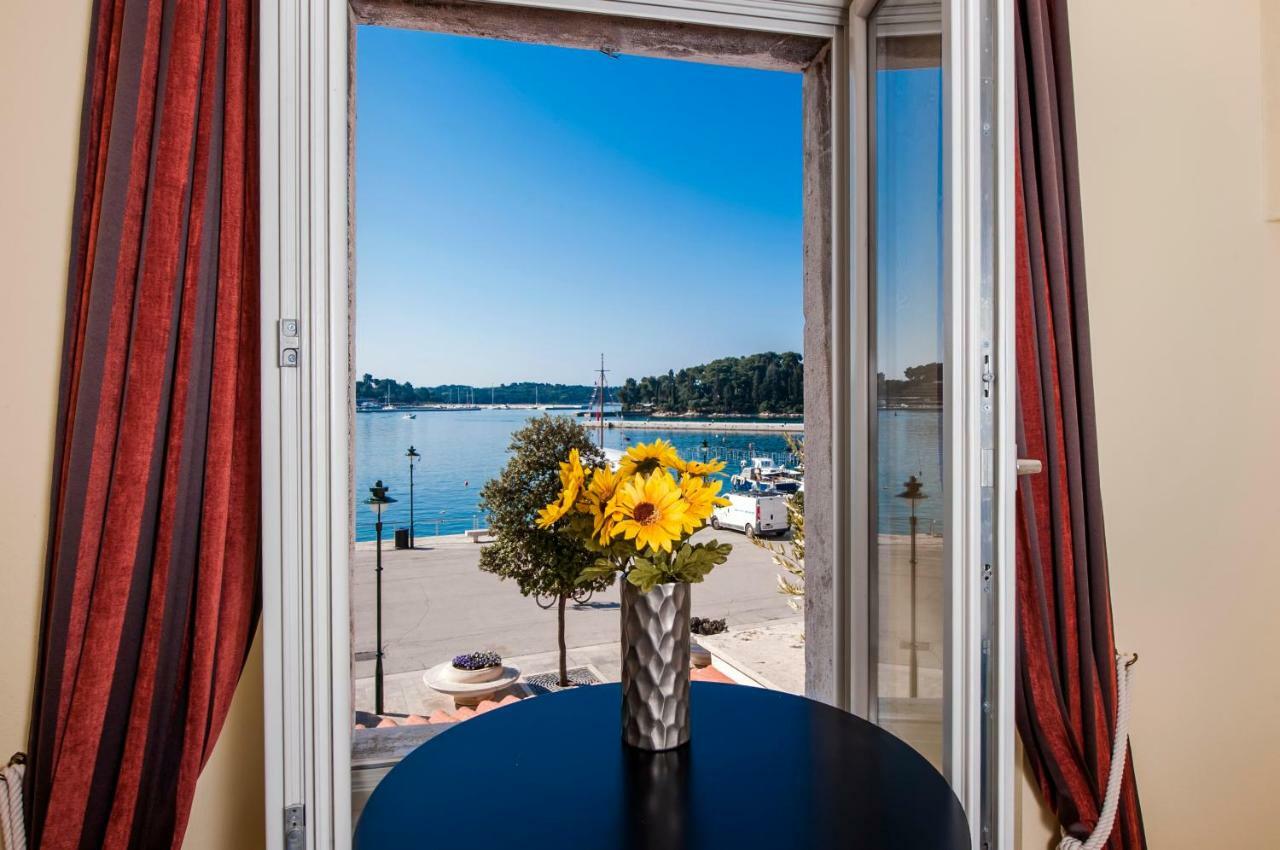 Adriatic Royal Sea View Apartment Ровинь Экстерьер фото
